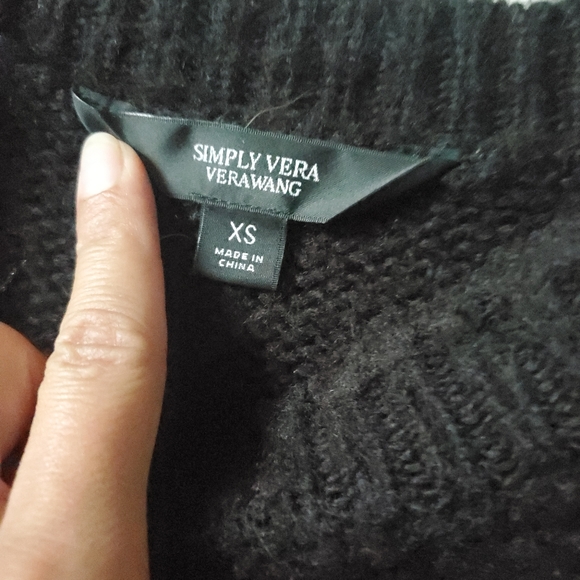 Simply vera by Vera Wang black and gray sweater size xs fits very oversized - Picture 5 of 6